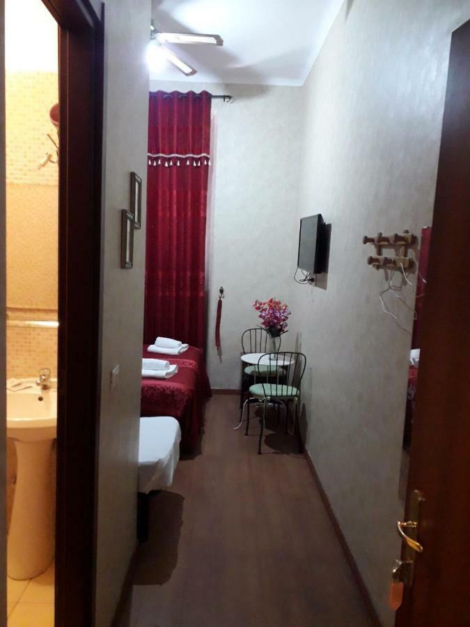 Botel Inn โรม ภายนอก รูปภาพ